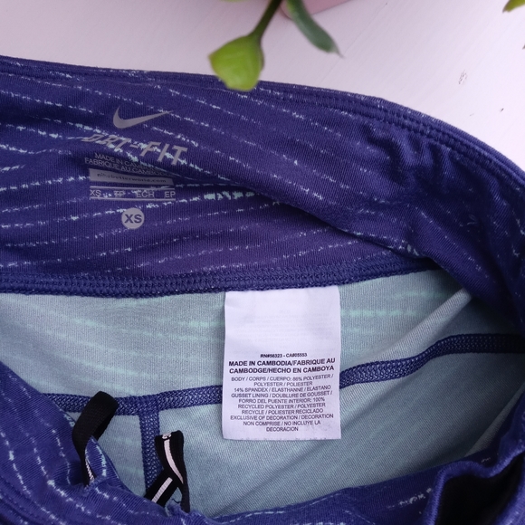 Nike Women's Dri-Fit Epic Run running Tights XS - Picture 8 of 9